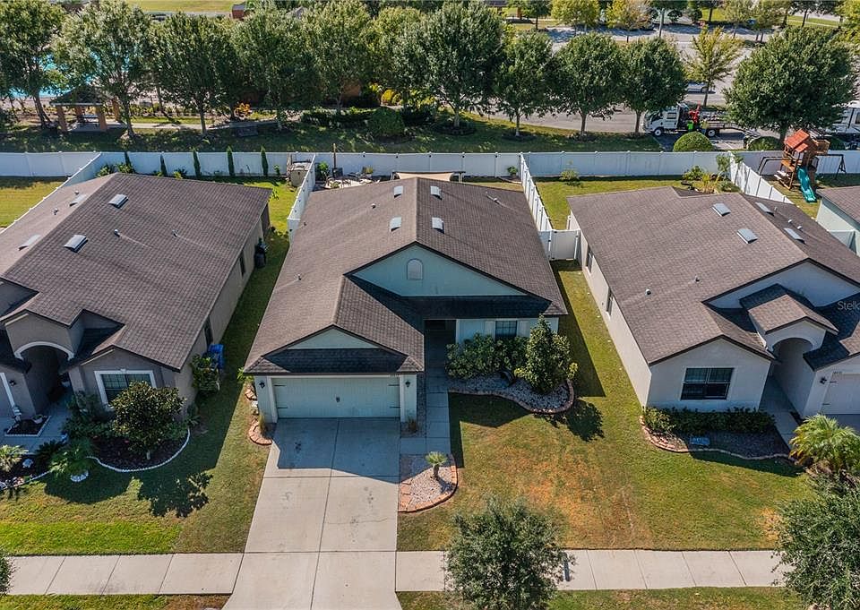 1st image of 14437 Alistar Manor Dr