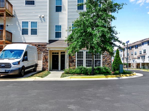 24606 Byrne Meadow Sq