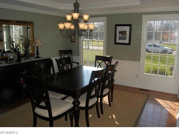 3rd image of 30 Jefferson Dr