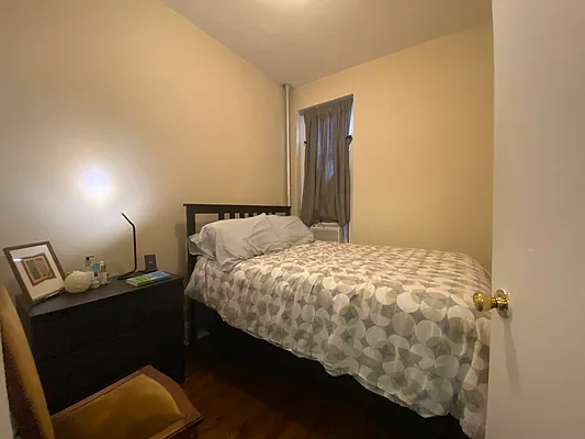 Rented by Urban Real Estate Property Group Inc | media 17