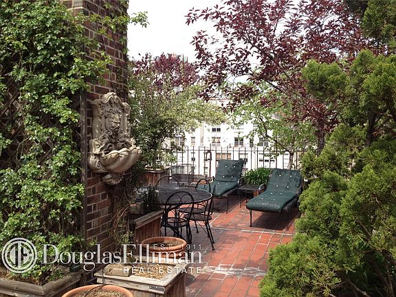 3rd image of 215 E 73rd St #Phc