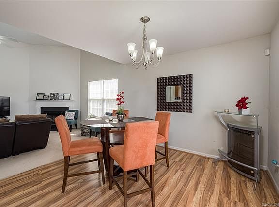 5th image of 821 Coach House Ct