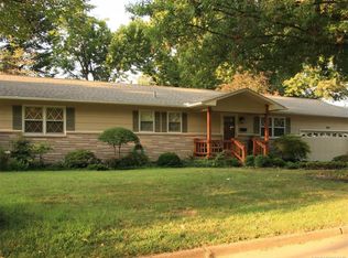304 SE 14th St, Pryor, OK 74361