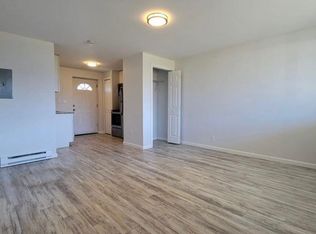 129 Cosey Beach Ave #6B6, East Haven, CT 06512