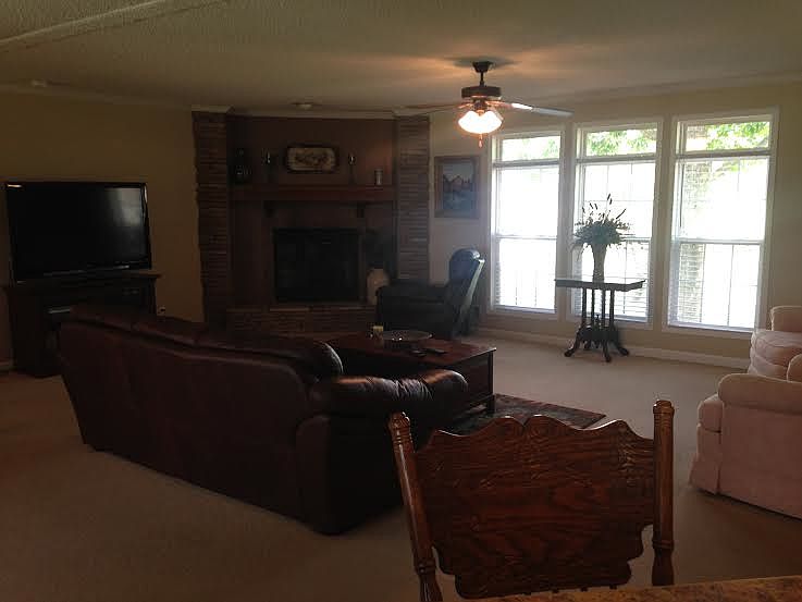 2nd image of 243 Dudley Ln