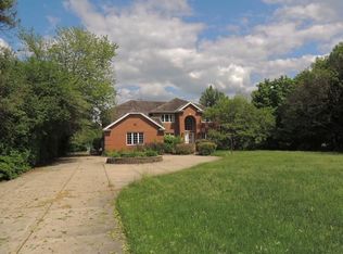 3021 Meyers Rd, Oak Brook, IL 60523