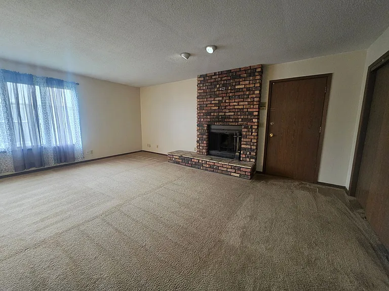1008 Bridgit Ct SE — Photo 22