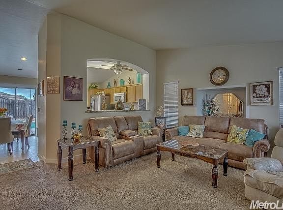 4th image of 1118 Stormwood Ave