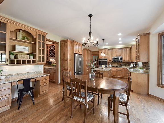 3rd image of 805 Wingfoot Dr