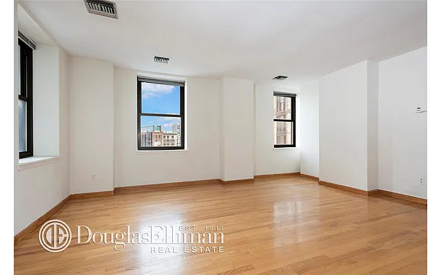 Rented by Douglas Elliman | media 17