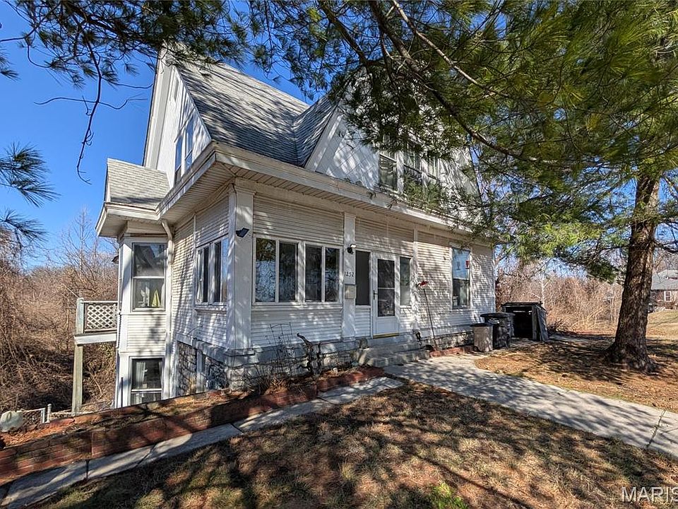 1st image of 1252 State St