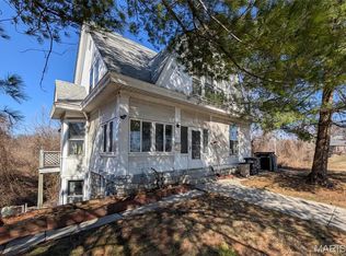 1252 State St, Alton, IL 62002