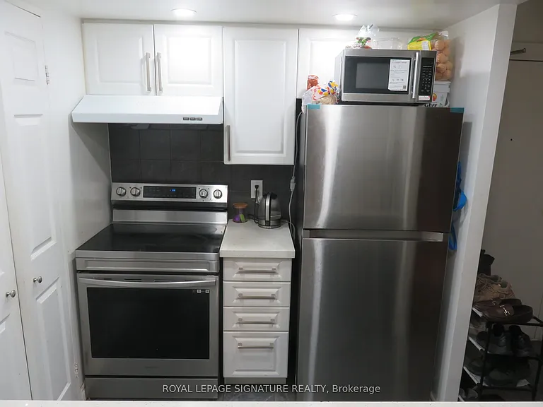 285 Enfield Pl #801 — Photo 7