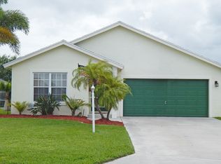 8906 SW Caprice Cir, Stuart, FL 34997