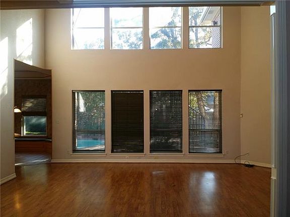 5th image of 5211 Saratoga Ln