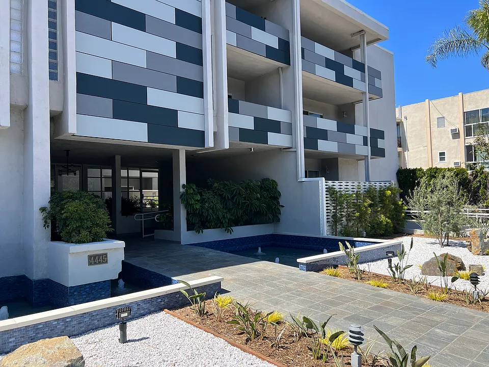 Valley Wilshire Apartments