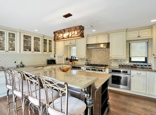 17771 SW 51st St, Southwest Ranches, FL 33331