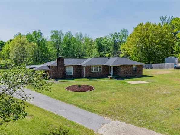 11734 Bull Slough Rd, Northport, AL 35475