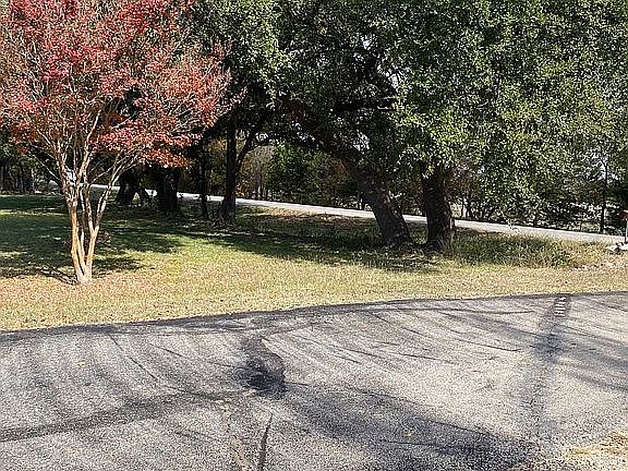 3rd image of 501 County Road 274