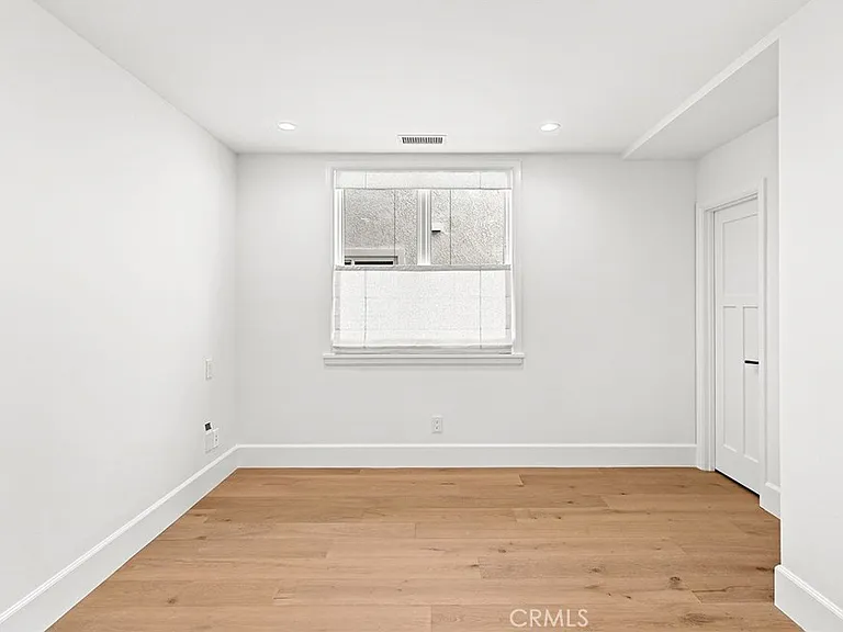 709 Marigold Ave — Photo 11