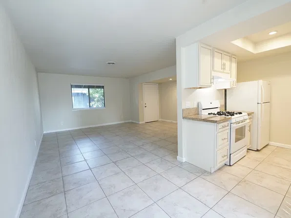 Hidden Oak Apartments