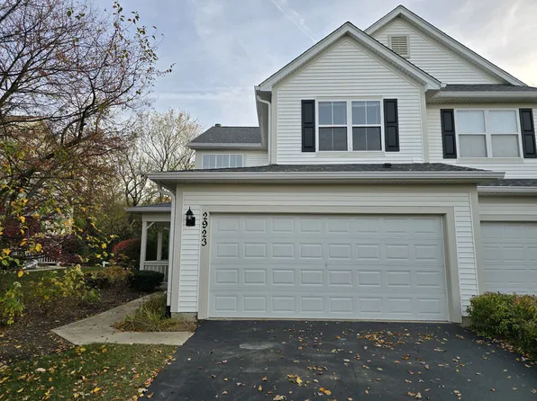 2923 Pleasant Plains Dr, Saint Charles, IL 60175