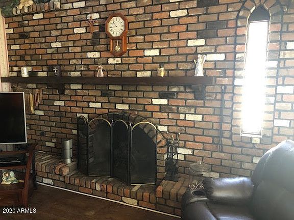 2nd image of 3317 W Paradise Dr