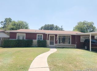 638 Edgebrook Ln, San Antonio, TX 78213