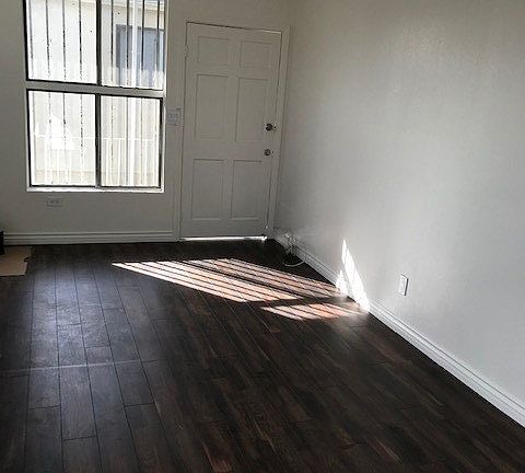 3rd image of 6708 Irvine Ave APT 4