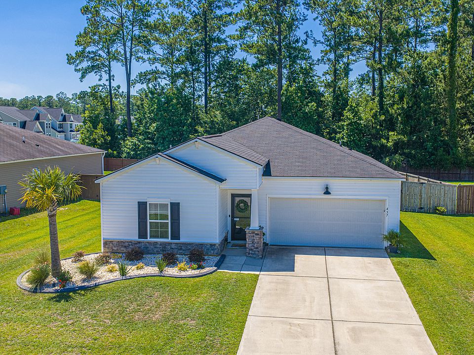 1st image of 437 Spanish Wells Rd