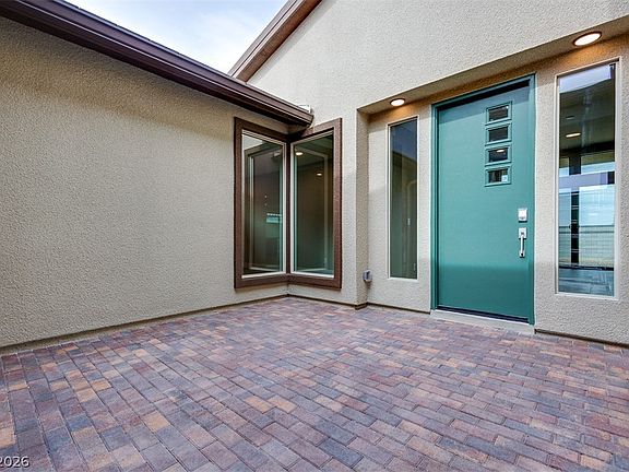 4th image of 10324 Peako Hills Ave