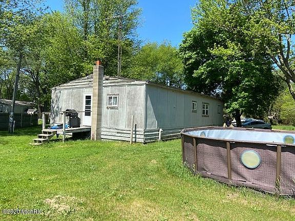 2nd image of 7146 Beach Dr