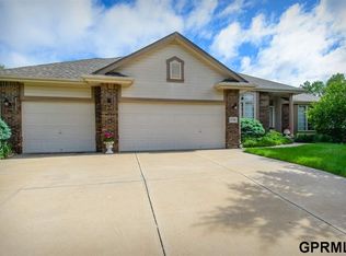 17018 I St, Omaha, NE 68135