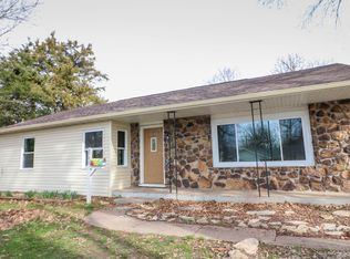 2749 W Lombard St, Springfield, MO 65802