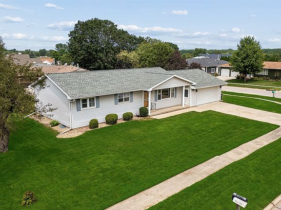 2nd image of 121 Palmer Dr