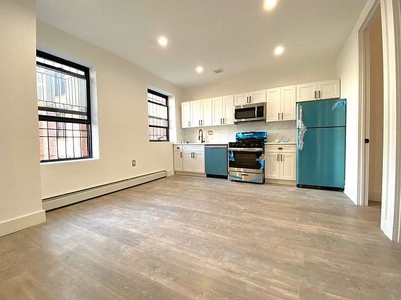 3rd image of 1320 Eastern Pkwy APT 3