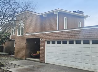 9017 California Ave SW, Seattle, WA 98136