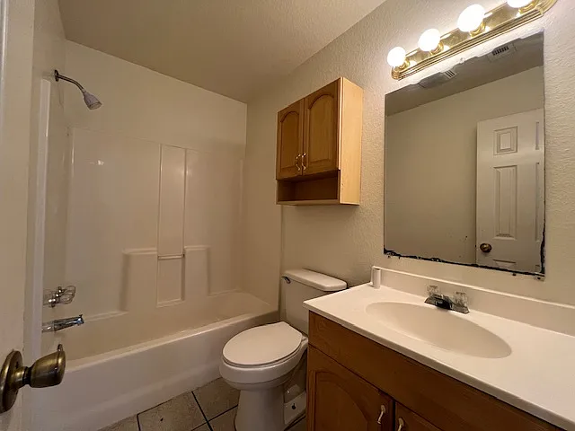 512B Crest Dr — Photo 7
