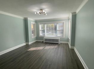 5636 N Bernard St APT 1, Chicago, IL 60659
