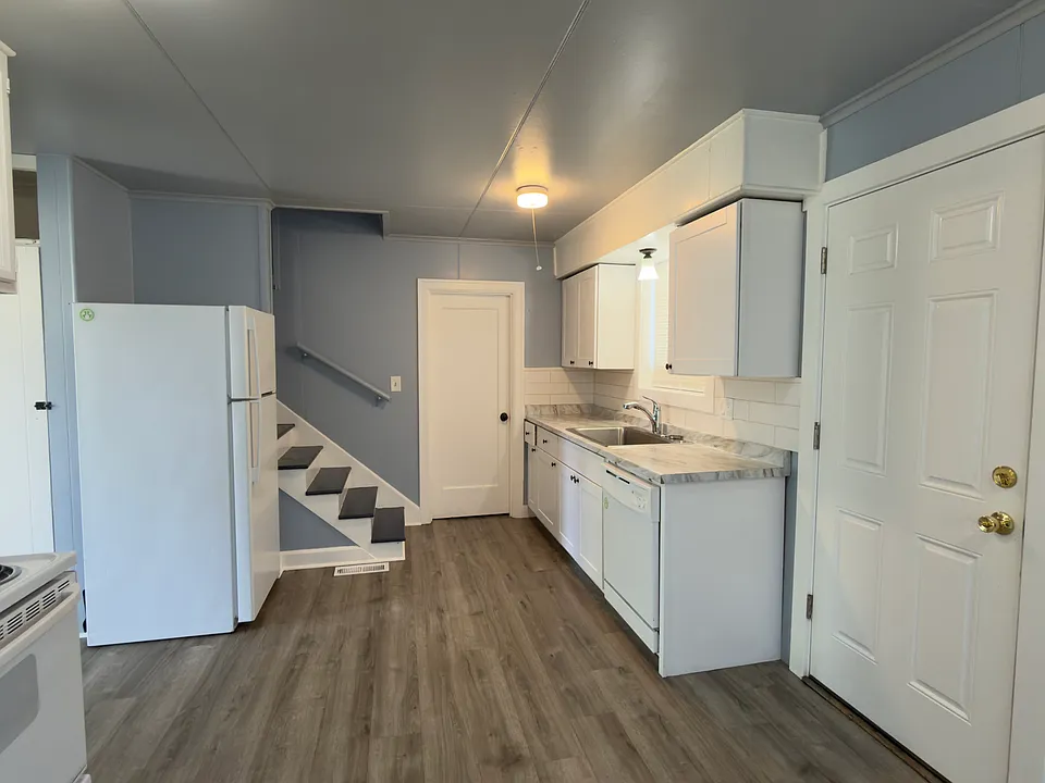 Kitchen/dining area