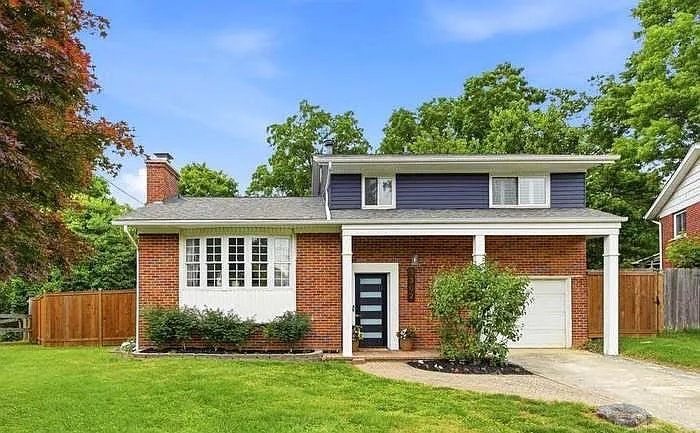 1302 Mooncrest Ct — Photo 16