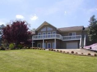 216 Meadowbrook Rd, Afton, TN 37616