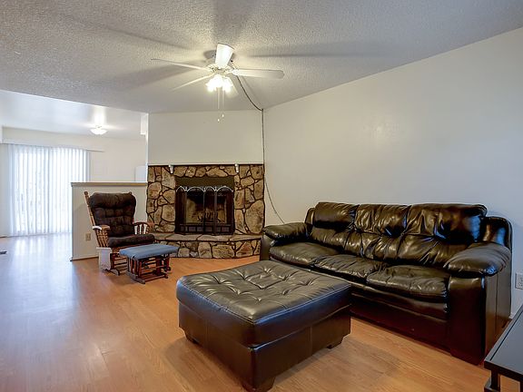 3rd image of 1964 Mineola St APT B