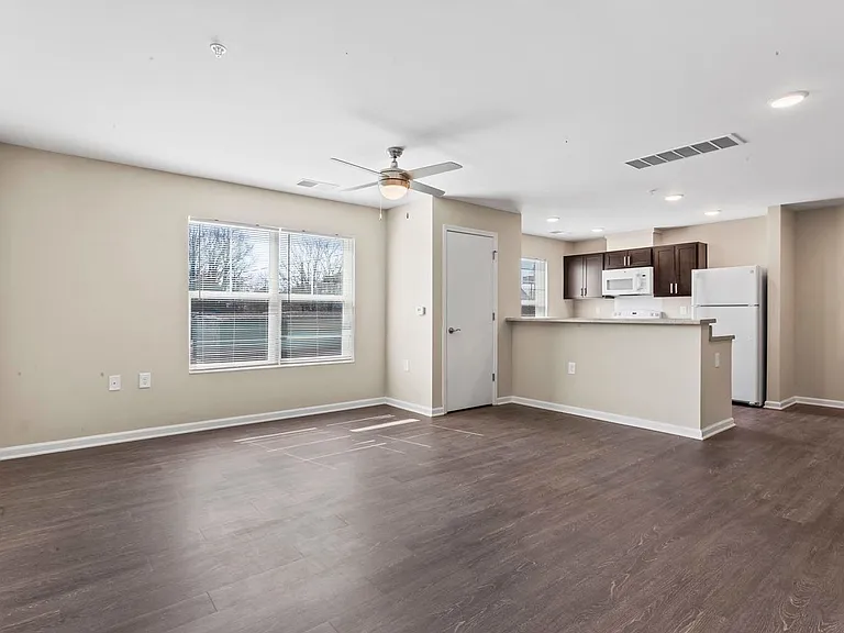 Stanton Park Apartments — Photo 11
