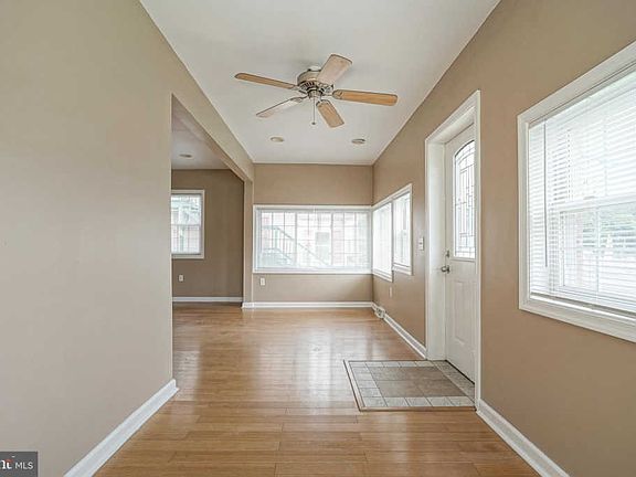 5th image of 821 N Broad St