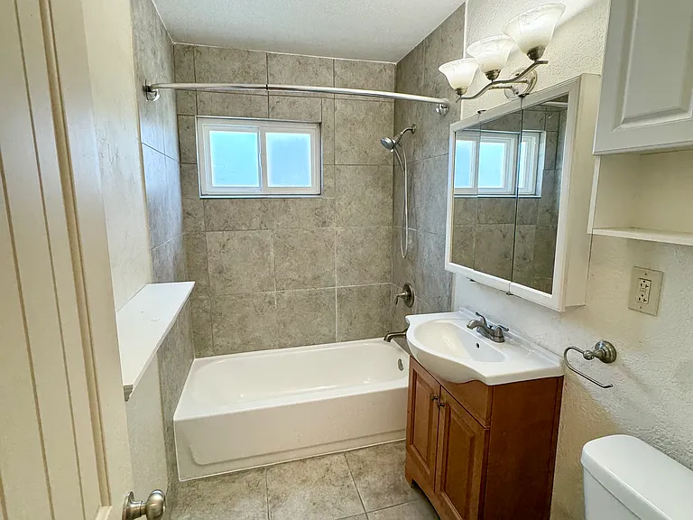 1901 Rindge Ln #B — Photo 7