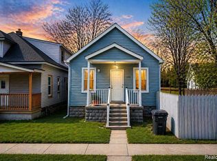2415 McLean St, Hamtramck, MI 48212