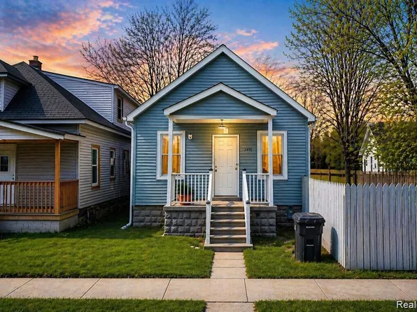 2415 McLean St, Hamtramck, MI 48212
