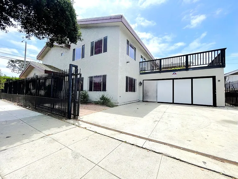 1349 Walnut Ave #A — Photo 22
