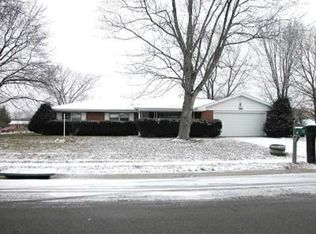 404 E Aberdeen Dr, Trenton, OH 45067